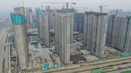 技術(shù)變革加速，山東最高裝配式住宅項目成功封頂引領(lǐng)房地產(chǎn)開發(fā)新趨勢